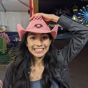 Meet your Posher, Katherine